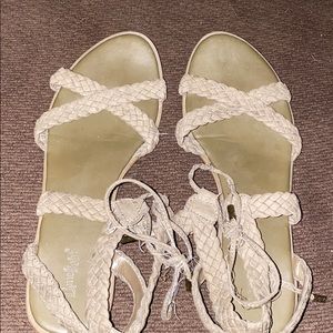 Cute boho green sandals! Limelight